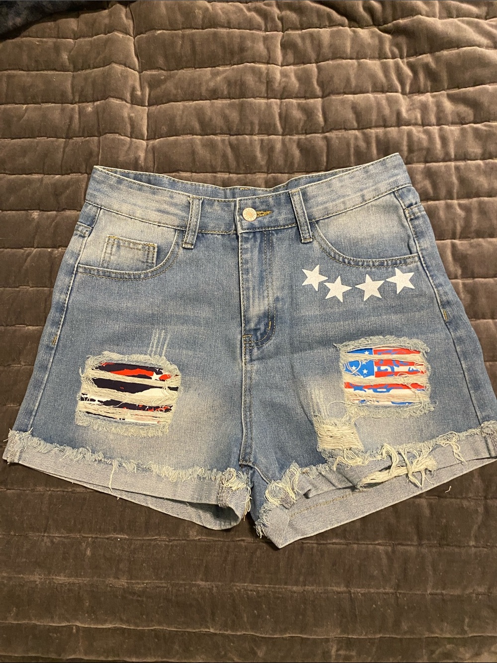 Women’s Light Blue Distressed Denim Shorts with Stars sz M 7/8